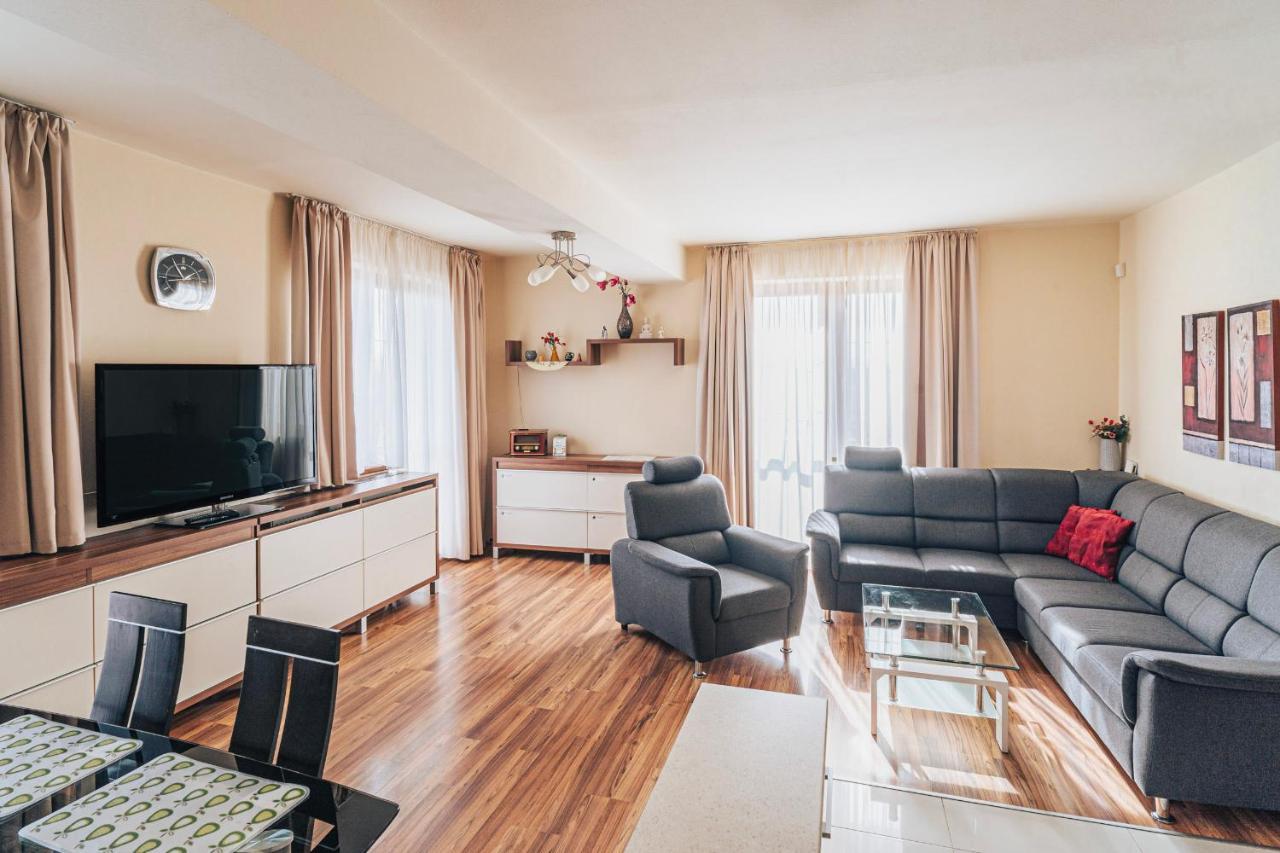Apartman Nelka - Velka Lomnica ภายนอก รูปภาพ